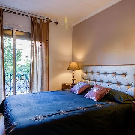 ברצלונה Valencia Suite Archsenseapartments מראה חיצוני תמונה