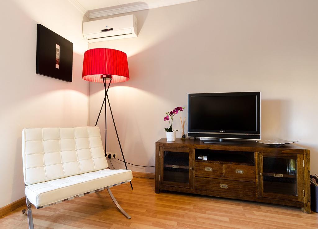 ברצלונה Valencia Suite Archsenseapartments מראה חיצוני תמונה