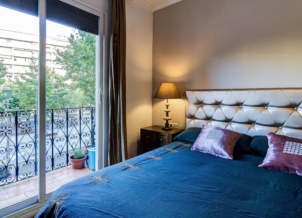 ברצלונה Valencia Suite Archsenseapartments מראה חיצוני תמונה